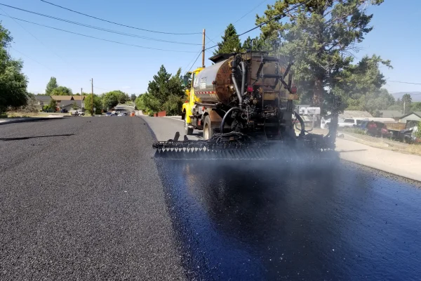 asphalt sealcoating